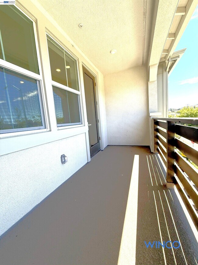 Building Photo - 3810 Norbridge Ave