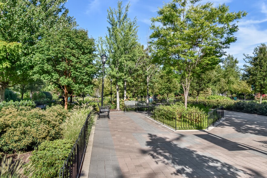 Building Photo - 2307 New York Ave