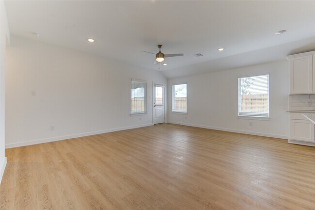 Building Photo - 9047 Rose Water Trl