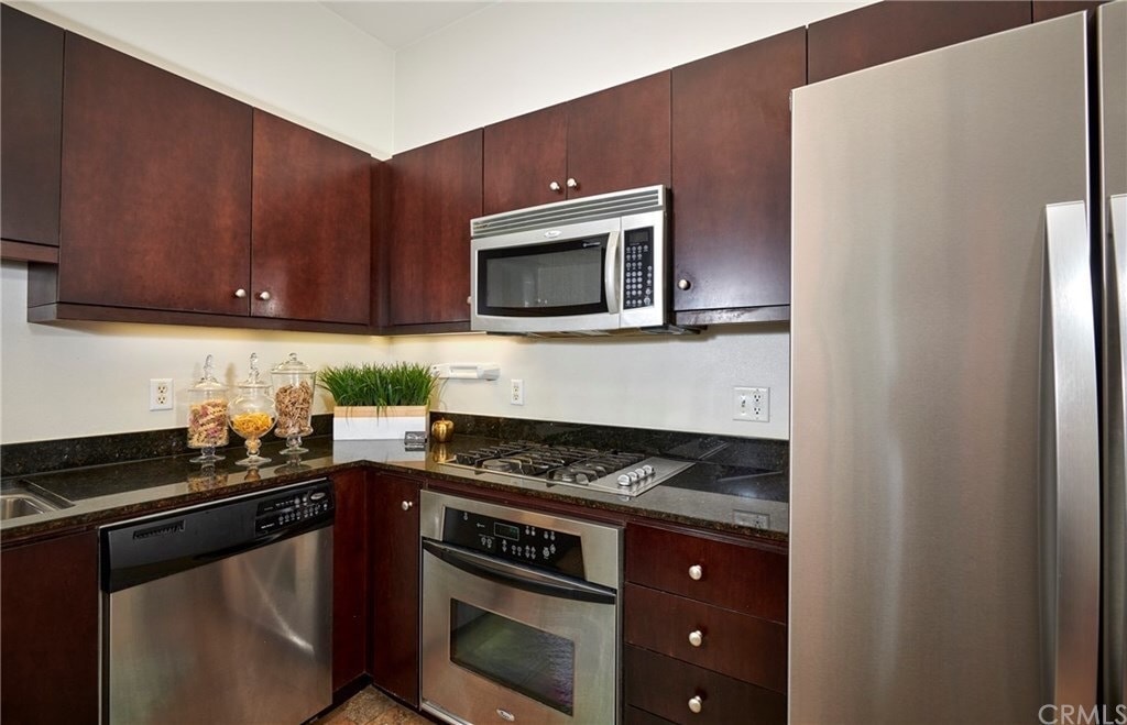 kitchen - 435 W Center Street Promenade
