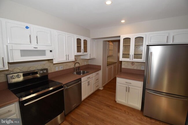 Building Photo - 1342 Chetworth Ct