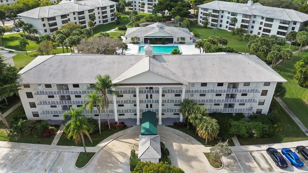 Building Photo - 3716 Whitehall Dr