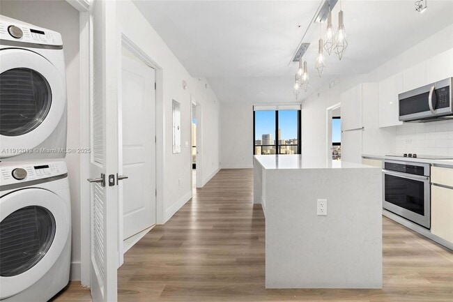 Building Photo - 101 Diplomat Pkwy