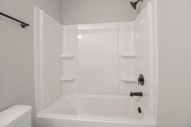 Building Photo - 403 Jonathan Wade Cir