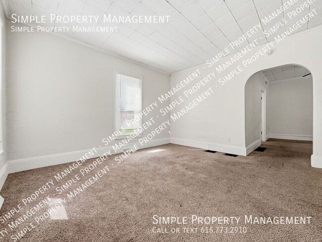 Building Photo - 615 Mc Reynolds Ave NW