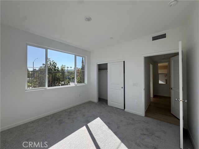 Building Photo - 4149 E Cir Paseo