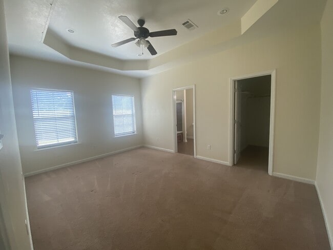 Building Photo - 194 Small Oaks Rd