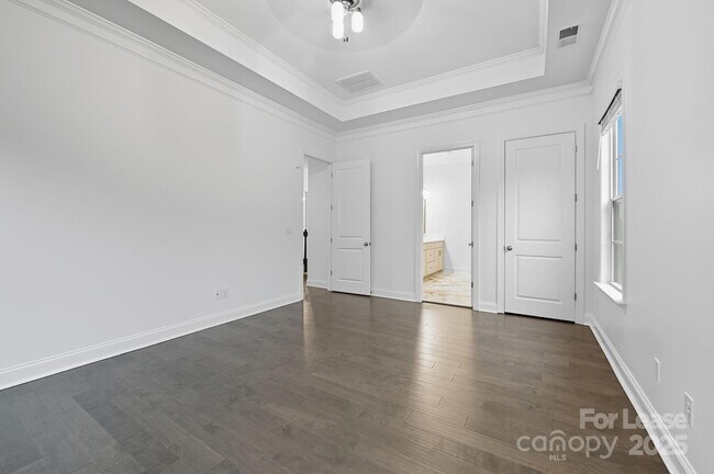 Building Photo - 425 Cassia Ct