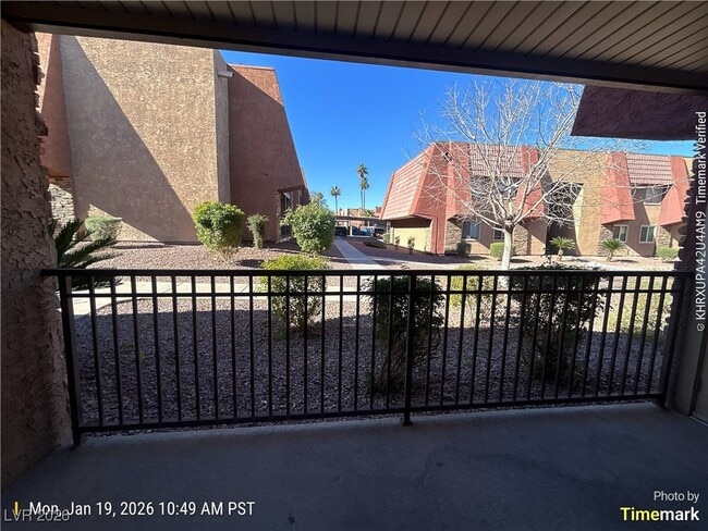 Building Photo - 4450 Sandy River Dr