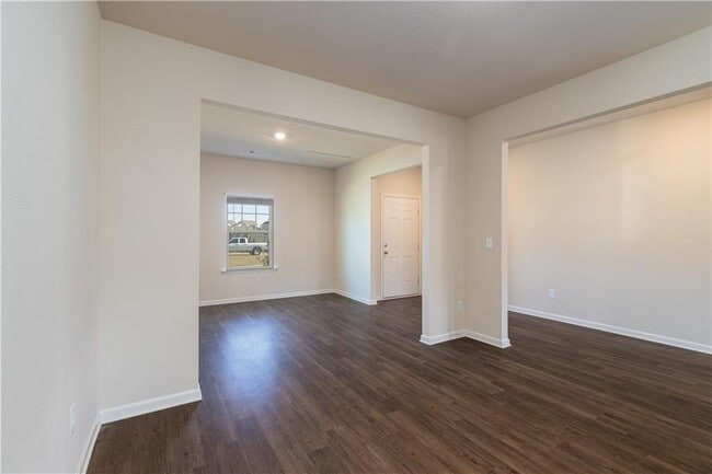 Building Photo - 816 Walnut Creek Cir