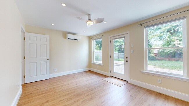 Building Photo - 4107 Aspen St