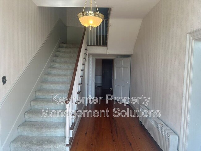 Building Photo - 151 Tanner Ln
