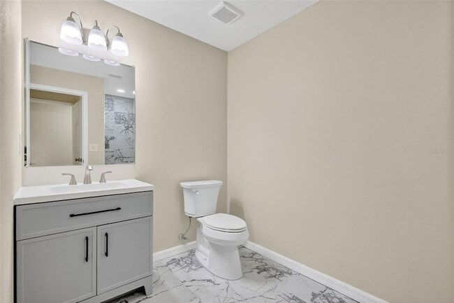 Building Photo - 1503 8th Ave E