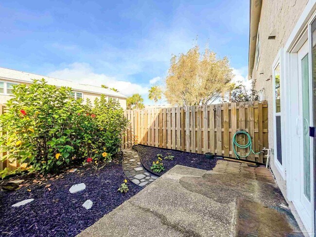 Building Photo - 5287 Balfour Pl