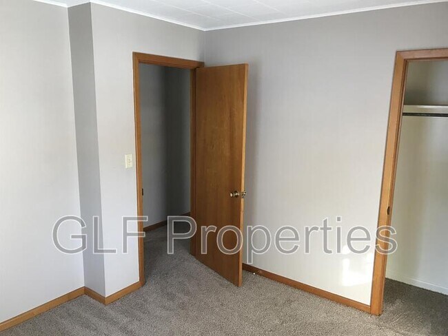 Building Photo - 1022 N 7th St