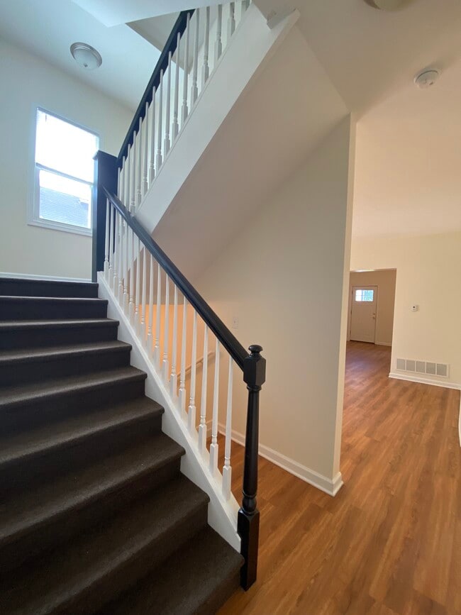 Building Photo - 188 West Park Ave.