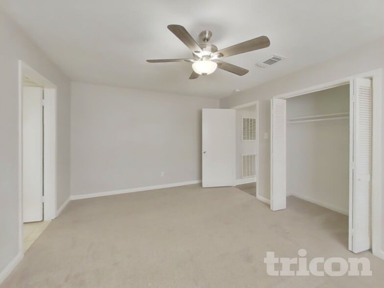 Building Photo - 14218 Overbrook Ln