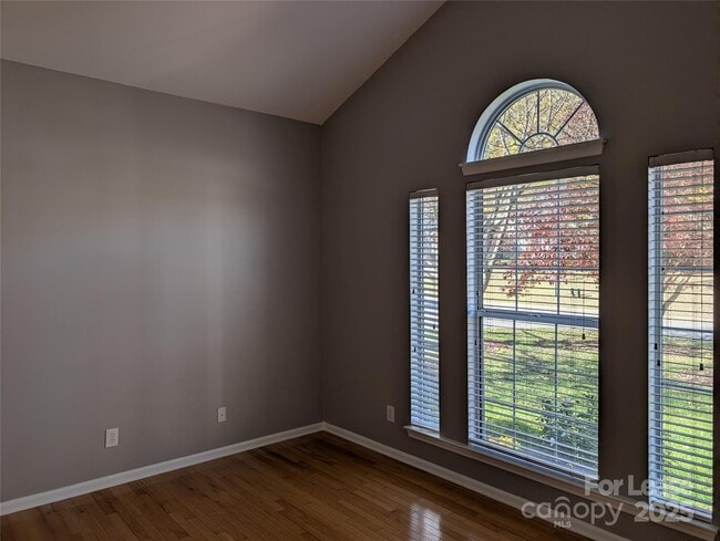 Building Photo - 160 Stone Ridge Ln