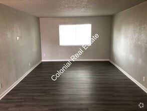 Building Photo - Very nice 2 bedroom 1 bathroom apartment n...