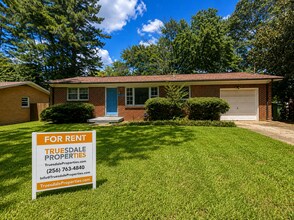 Building Photo - 4802 Bluehaven Dr NW