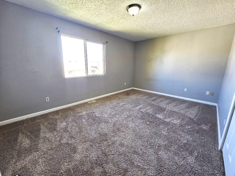 Building Photo - 1830 Lanka Ln