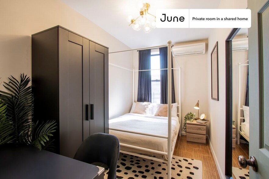 Primary Photo - Private bedroom in 3 bed/1 bath Home