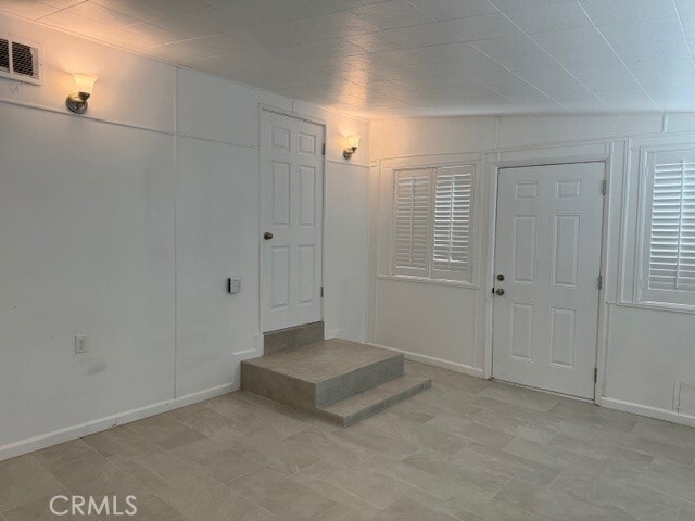 Building Photo - 421 Adele Dr