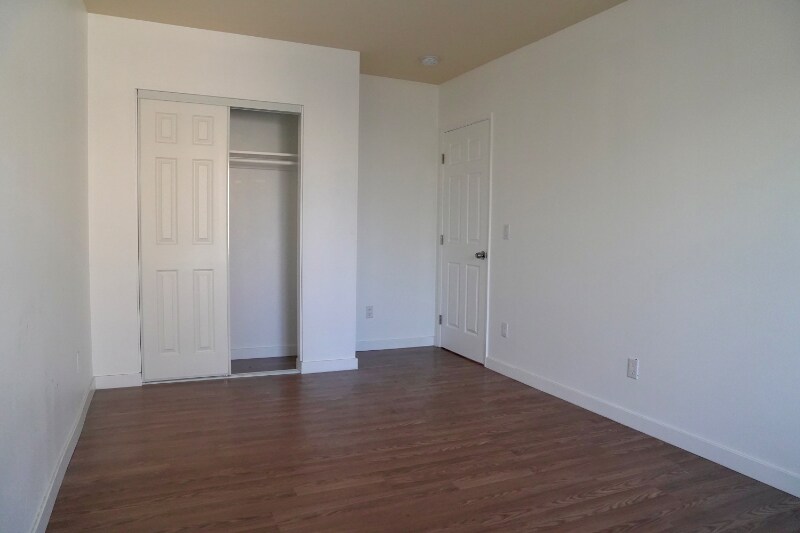 Building Photo - 9149 S Hobart Blvd