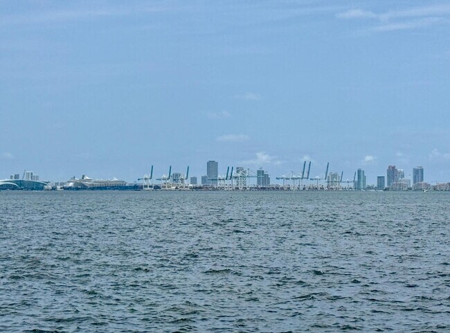 Building Photo - 2451 Brickell Ave