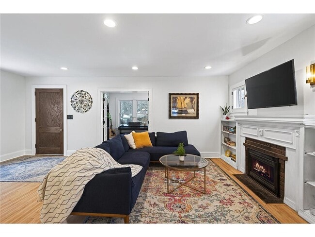 Building Photo - 1628 Princeton