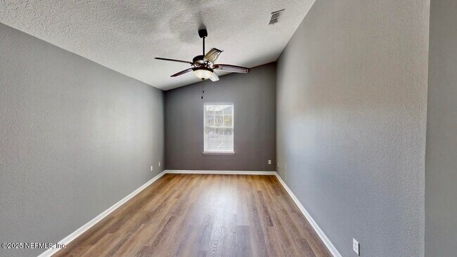 Building Photo - 575 Oakleaf Plantation Pkwy