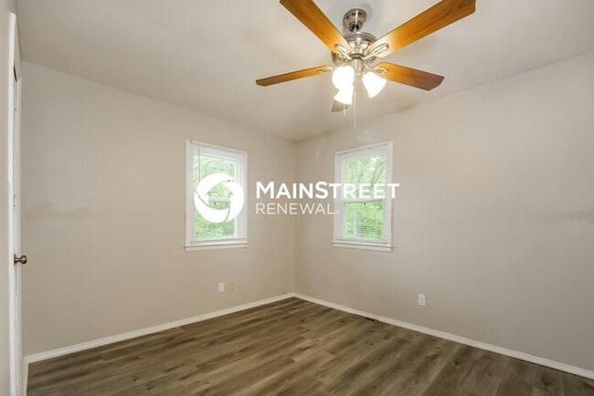 Building Photo - 3 Bedroom Pet-Friendly Home in BELTON, MO ...