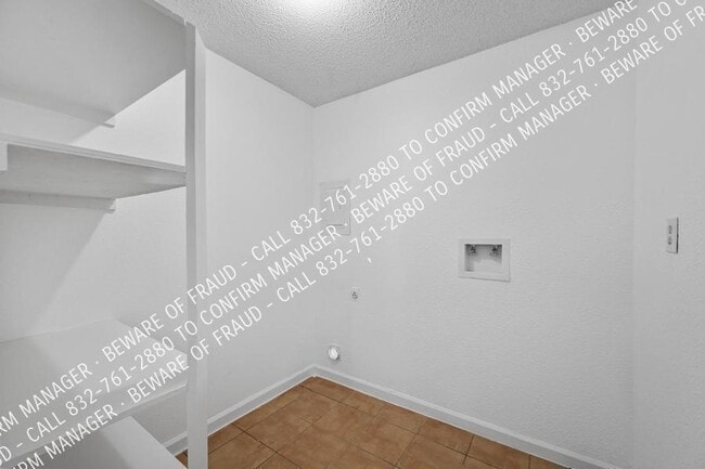 Building Photo - 2346 February Ln