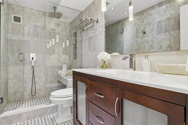 Building Photo - 401 Ocean Dr