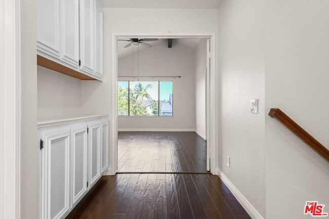 Building Photo - 6501 Bradley Pl