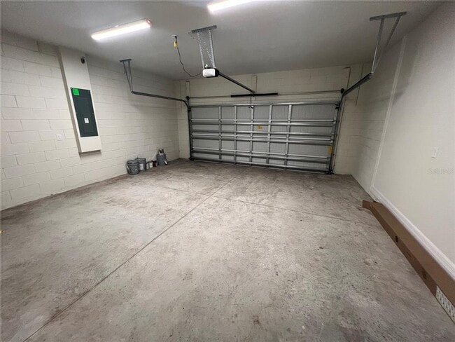 Building Photo - 7415 Olivewood Ave