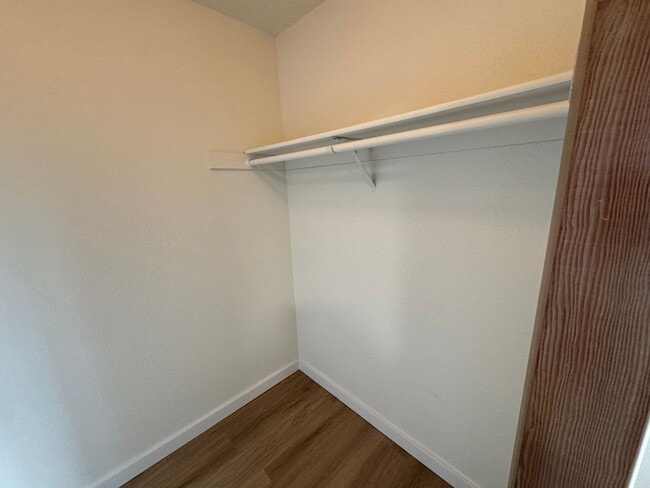 Building Photo - 1041/A/