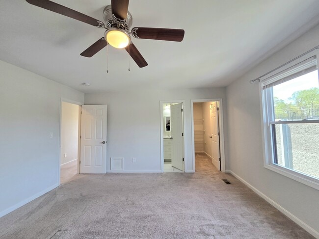 Building Photo - 10810 Norman Ave