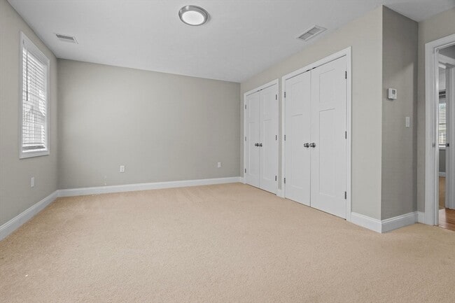 Building Photo - 7 Gorham St