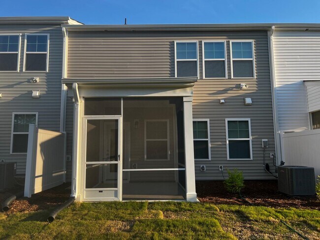 Building Photo - 4941 Arkose Dr