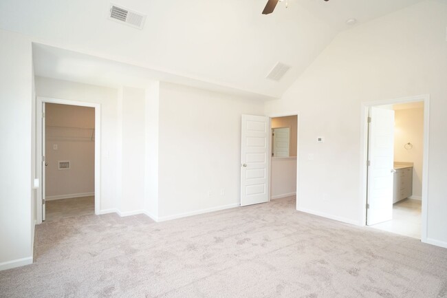 Building Photo - Available now!  Luxury Living in Martinez!...