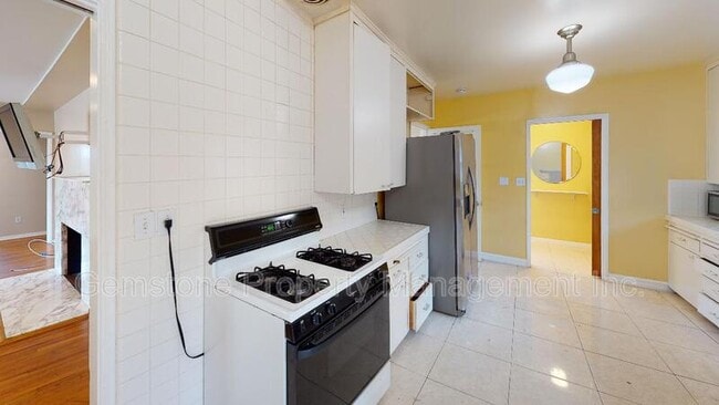 Building Photo - 4947 63rd St