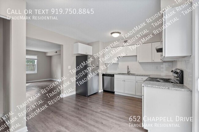 Building Photo - 652 Chappell Dr