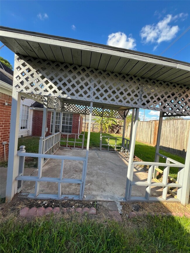 Building Photo - 3311 Ashlock Dr