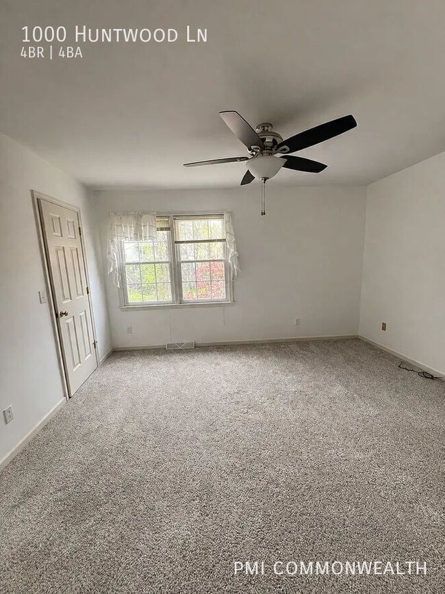 Building Photo - 1000 Huntwood Ln
