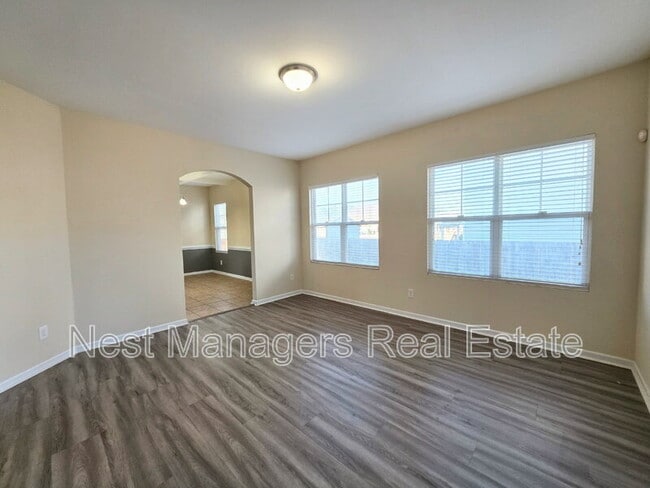 Building Photo - 825 Running Horse Ln