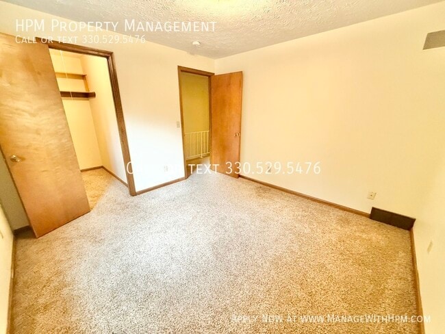Building Photo - 2379 Ashdale St NW