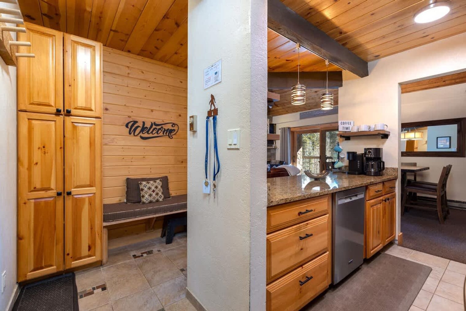 Building Photo - 500-504 4 O'Clock Rd