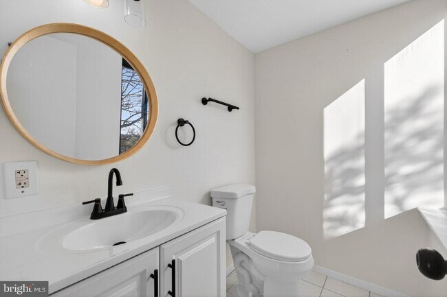 Building Photo - 16 S Van Dorn St