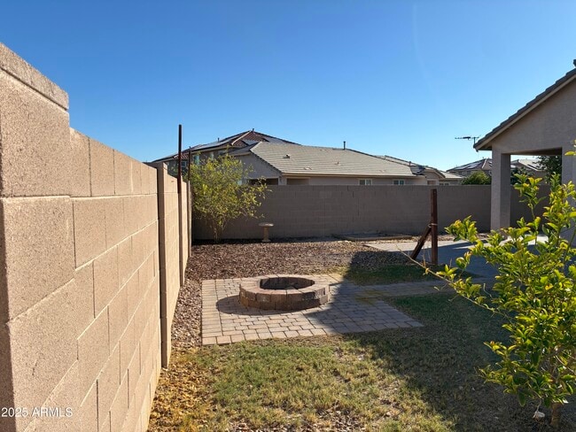 Building Photo - 69 S 195th Ln